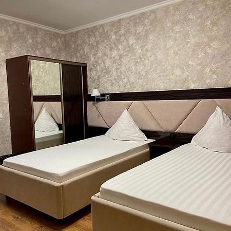 Hotel Diar Atyraū Esterno foto