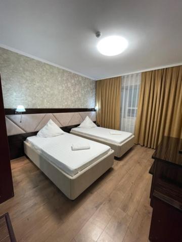 Hotel Diar Atyraū Esterno foto