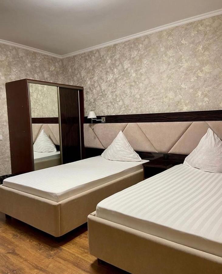 Hotel Diar Atyraū Esterno foto